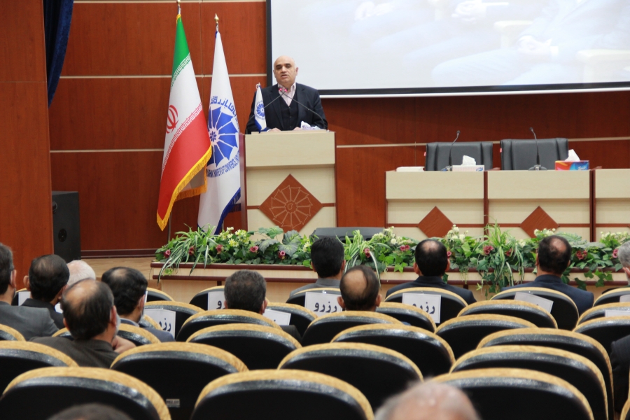 رئیس اتاق بازرگانی کاشان: صنعت گرفتار پیچ و تابهای اداری