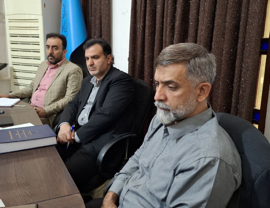 بررسی ظرفیتها و چالشهای گردشگری کاشان؛ آرانوبیدگل و نطنزدرباغ فین