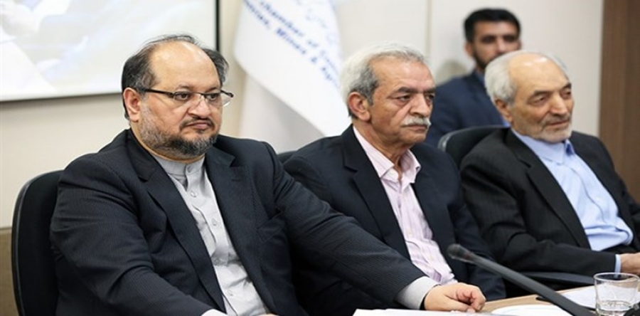 وزیر پیشنهادی وزارت صنعت، معدن و تجارت در نشست با فعالان اقتصادی